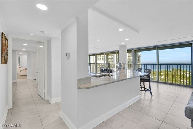 4041 Gulf Shore BLVD N 907, Naples, FL 34103