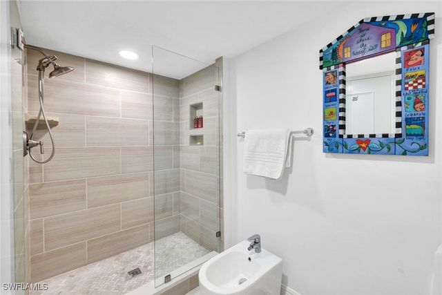 4041 Gulf Shore BLVD N 907, Naples, FL 34103