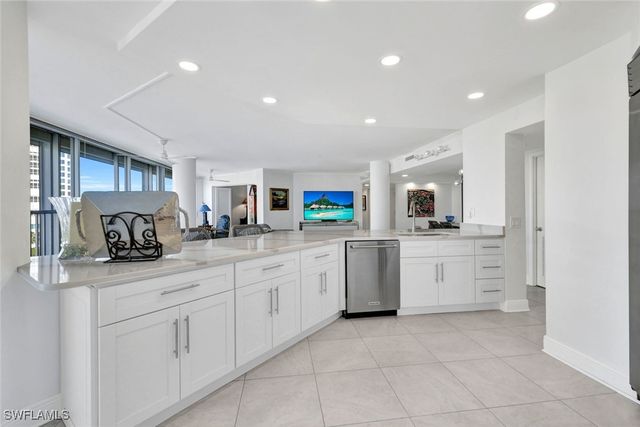 4041 Gulf Shore BLVD N 907, Naples, FL 34103