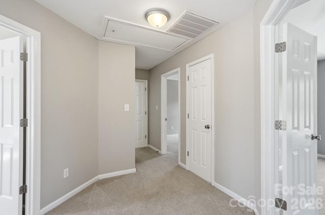 9213 Chastain Walk Drive, Charlotte, NC 28216