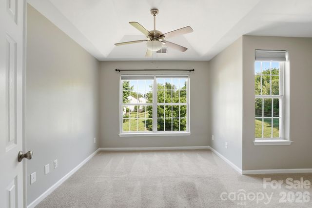 9213 Chastain Walk Drive, Charlotte, NC 28216
