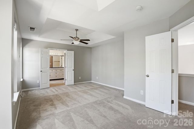 9213 Chastain Walk Drive, Charlotte, NC 28216