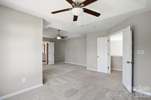 9213 Chastain Walk Drive, Charlotte, NC 28216