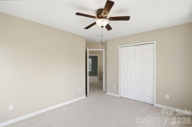 9213 Chastain Walk Drive, Charlotte, NC 28216