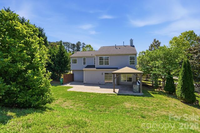 9213 Chastain Walk Drive, Charlotte, NC 28216