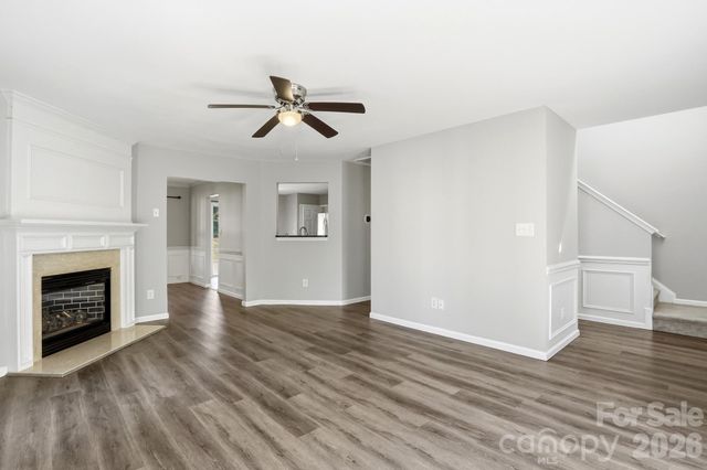 9213 Chastain Walk Drive, Charlotte, NC 28216