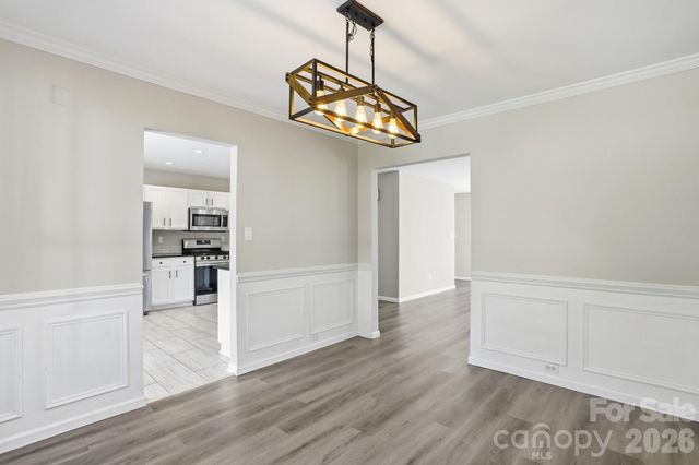 9213 Chastain Walk Drive, Charlotte, NC 28216