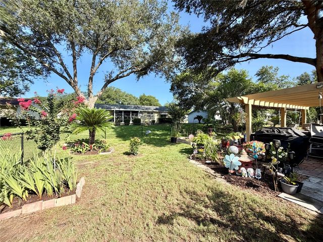 10966 SW 85 TERRACE, Ocala, FL 34481