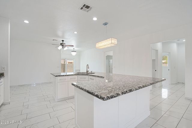 5802 S 42ND Avenue, Phoenix, AZ 85041