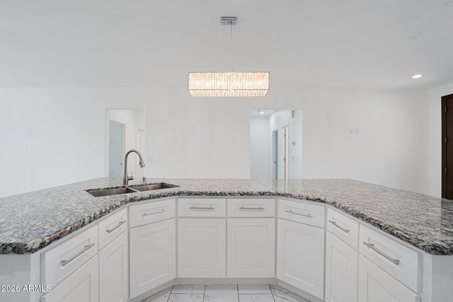 5802 S 42ND Avenue, Phoenix, AZ 85041