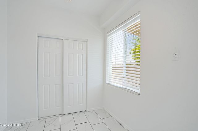 5802 S 42ND Avenue, Phoenix, AZ 85041