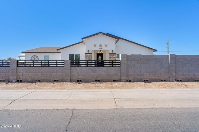 5802 S 42ND Avenue, Phoenix, AZ 85041