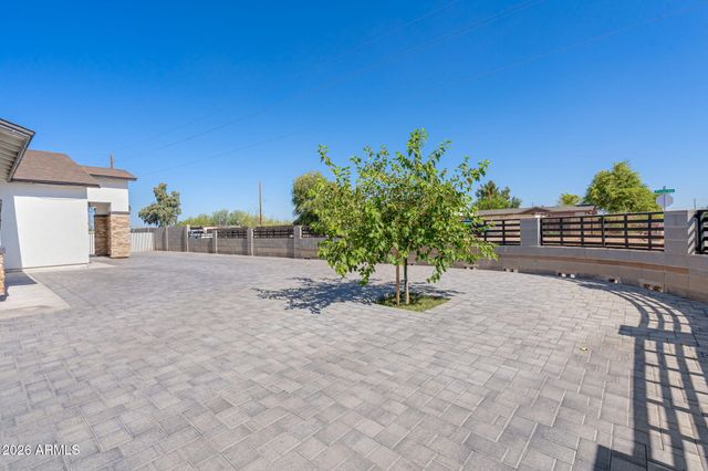 5802 S 42ND Avenue, Phoenix, AZ 85041