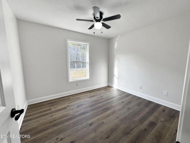 115 Spruce Lane, Kingston, TN 37763