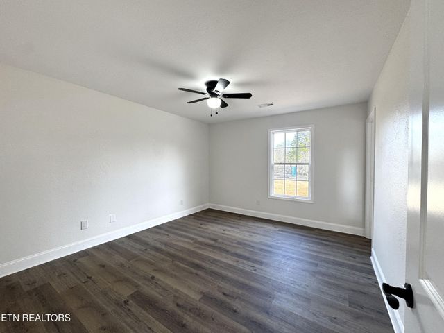 115 Spruce Lane, Kingston, TN 37763