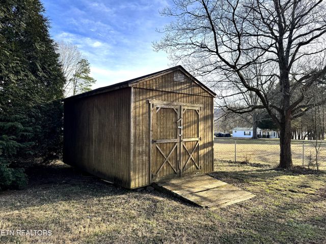 115 Spruce Lane, Kingston, TN 37763
