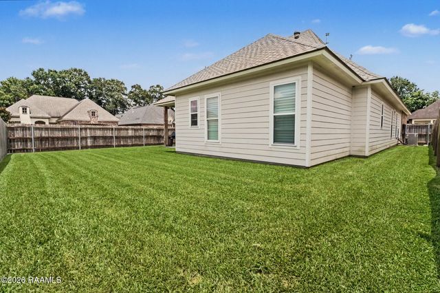 129 Beauchamp Lane, Lafayette, LA 70506