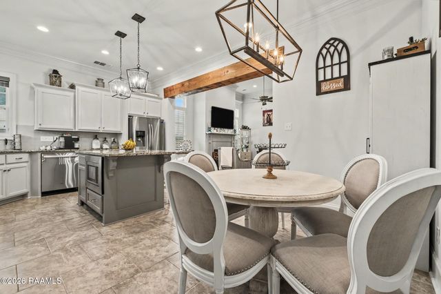 129 Beauchamp Lane, Lafayette, LA 70506