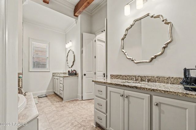 129 Beauchamp Lane, Lafayette, LA 70506