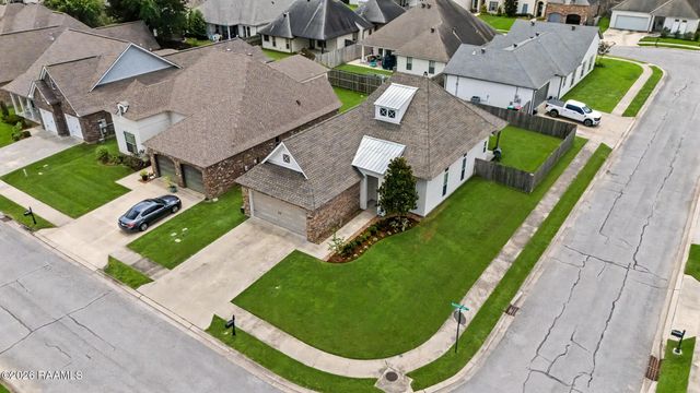 129 Beauchamp Lane, Lafayette, LA 70506