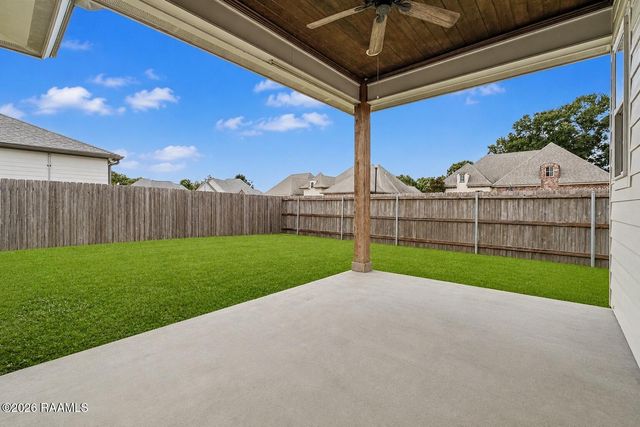 129 Beauchamp Lane, Lafayette, LA 70506