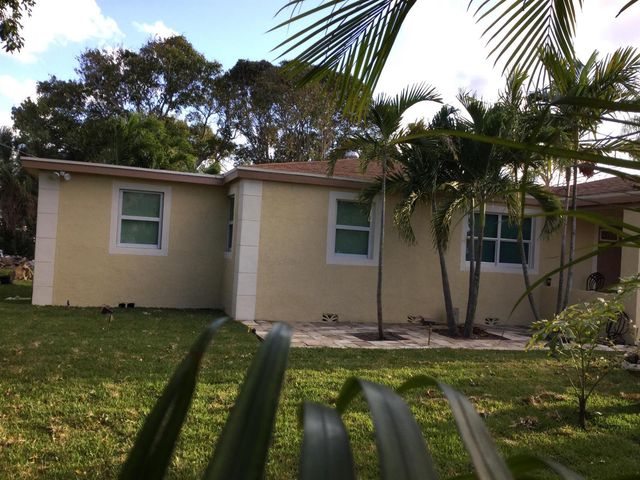 130 NW 5th Avenue, Boynton Beach, FL 33435