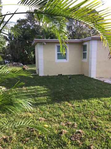 130 NW 5th Avenue, Boynton Beach, FL 33435