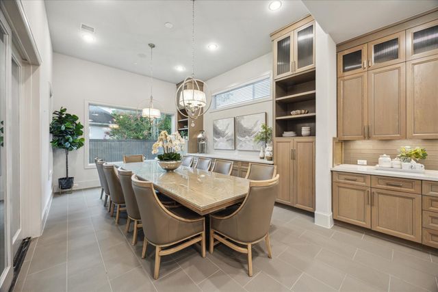 4615 Verone Street, Bellaire, TX 77401