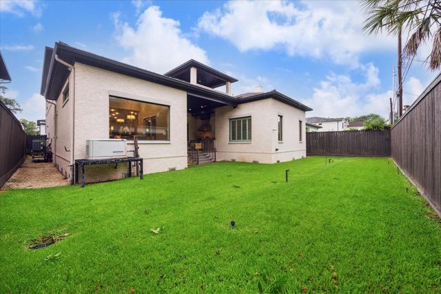 4615 Verone Street, Bellaire, TX 77401