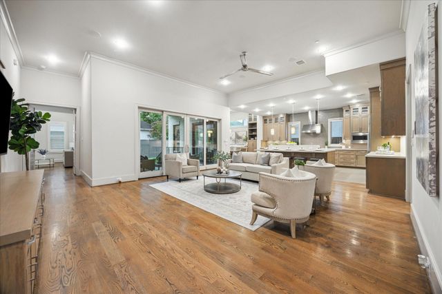 4615 Verone Street, Bellaire, TX 77401