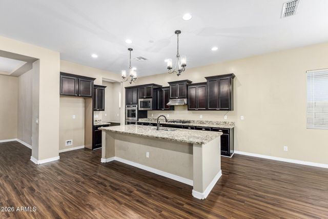 18136 W DEVONSHIRE Avenue, Goodyear, AZ 85395