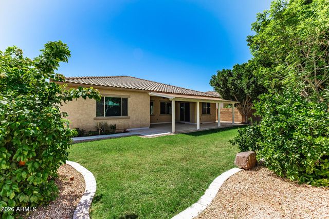 18136 W DEVONSHIRE Avenue, Goodyear, AZ 85395