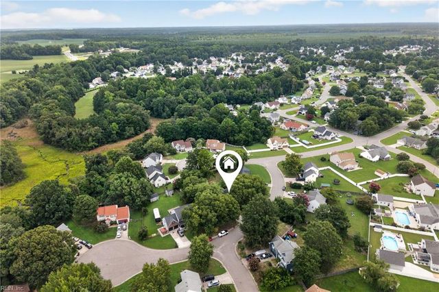 302 Carriage CT, Suffolk, VA 23434