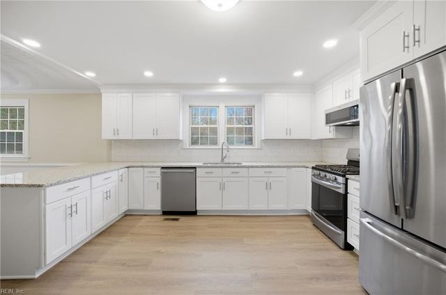 400 Beauregard DR, Chesapeake, VA 23322