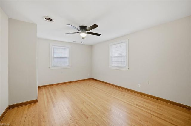 400 Beauregard DR, Chesapeake, VA 23322