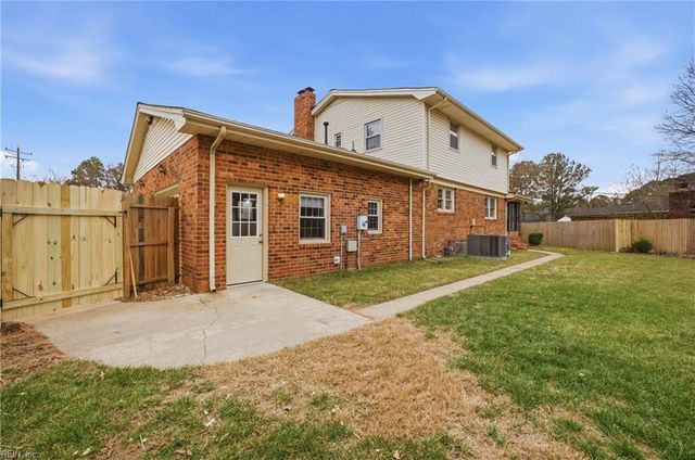 400 Beauregard DR, Chesapeake, VA 23322