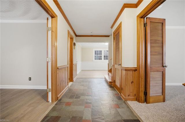 400 Beauregard DR, Chesapeake, VA 23322