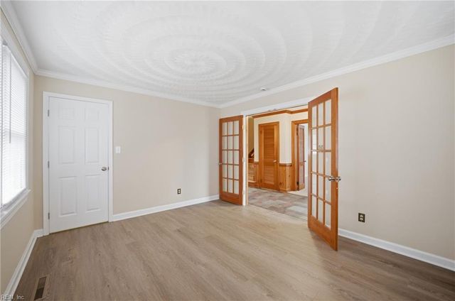 400 Beauregard DR, Chesapeake, VA 23322