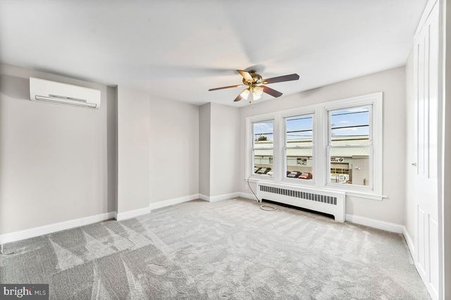 2004 W 9TH ST, Wilmington, DE 19805