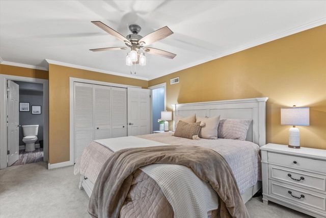 S74W24610 Windsor COURT, Waukesha, WI 53189