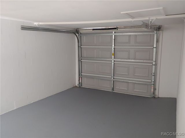 2 Esskay Street, Beverly Hills, FL 34465