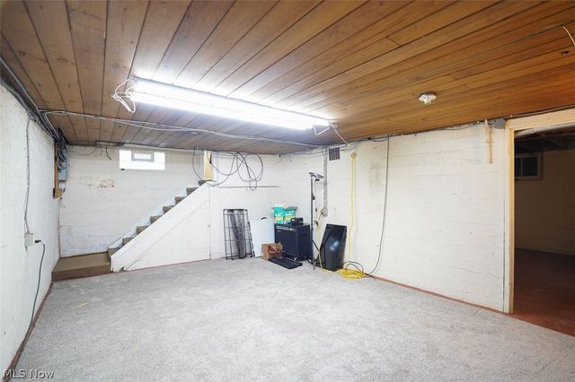 3390 Charles Street, Cuyahoga Falls, OH 44221