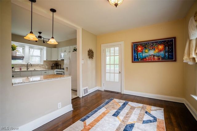 3390 Charles Street, Cuyahoga Falls, OH 44221