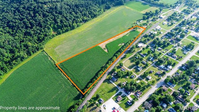 00 South Street, Nebo, IL 62355