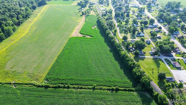 00 South Street, Nebo, IL 62355