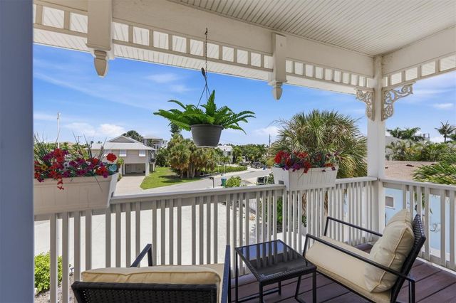 505 59TH STREET, Bradenton Beach, FL 34217