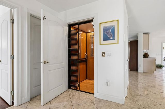 505 59TH STREET, Bradenton Beach, FL 34217
