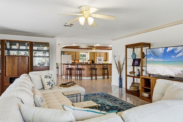 505 59TH STREET, Bradenton Beach, FL 34217