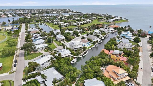 505 59TH STREET, Bradenton Beach, FL 34217