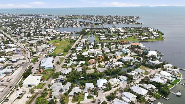 505 59TH STREET, Bradenton Beach, FL 34217